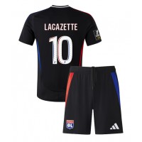 Otroški Nogometni dresi Olympique Lyonnais Alexandre Lacazette #10 Gostujoči 2024-25 Kratek Rokav (+ Kratke hlače)